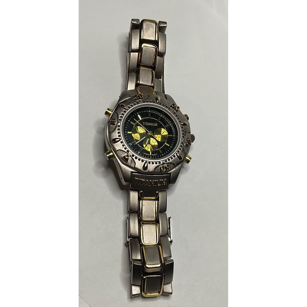 MENS TITANIUM UNIVERSAL WATCH TWO-tone BRUSHED NICKEL NEW BATTERY!